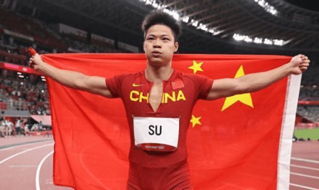 18岁少女的成年仪式